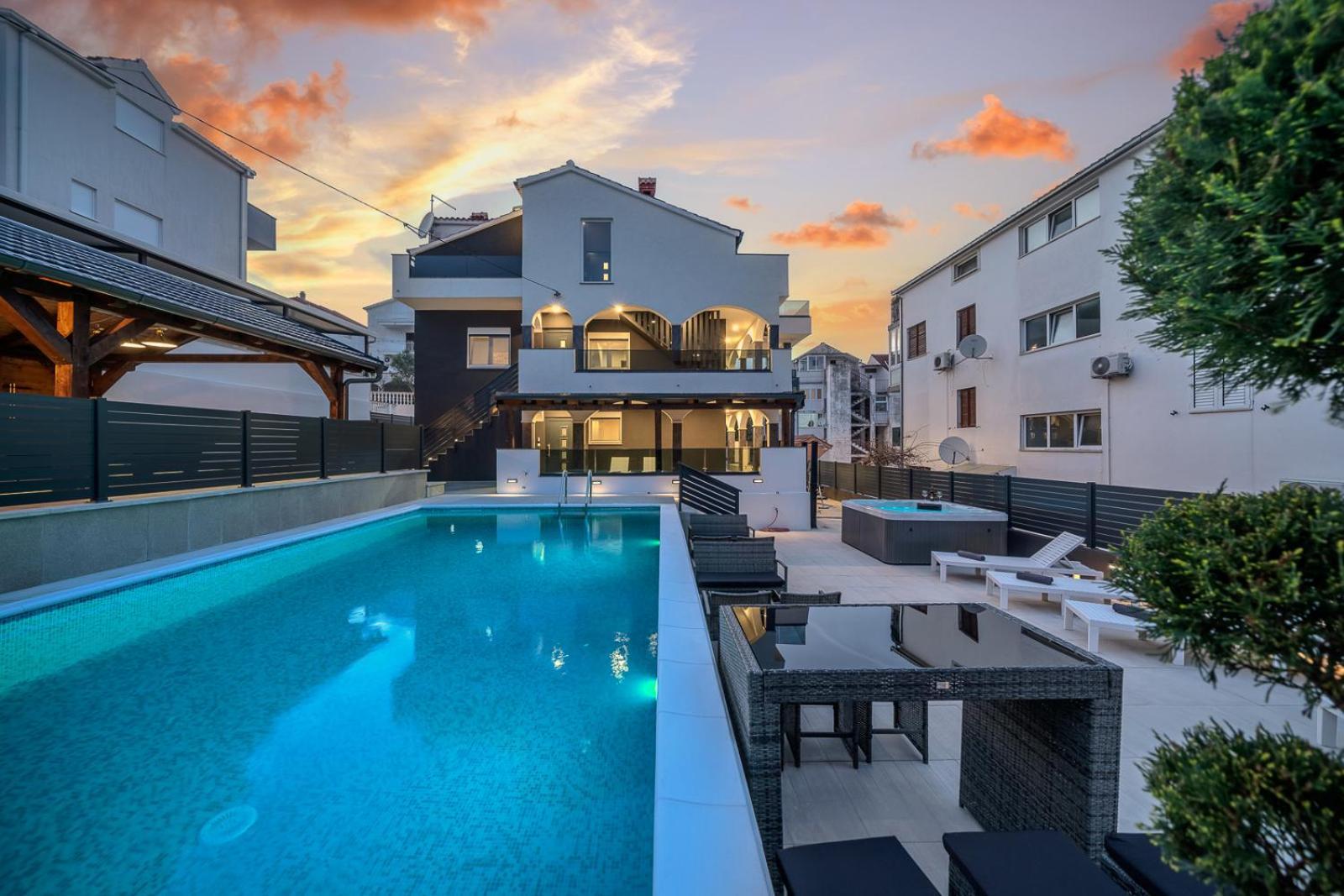 Villa Diamond Трогир Екстериор снимка